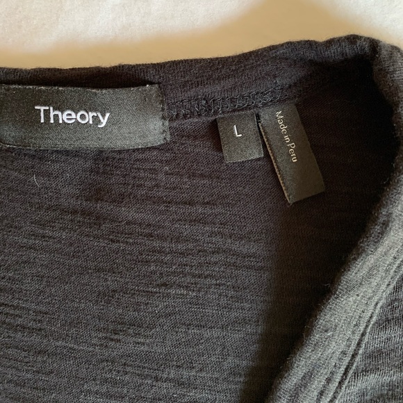 THEORY BLACK V-NECK TEE-SHIRT - Picture 2 of 3